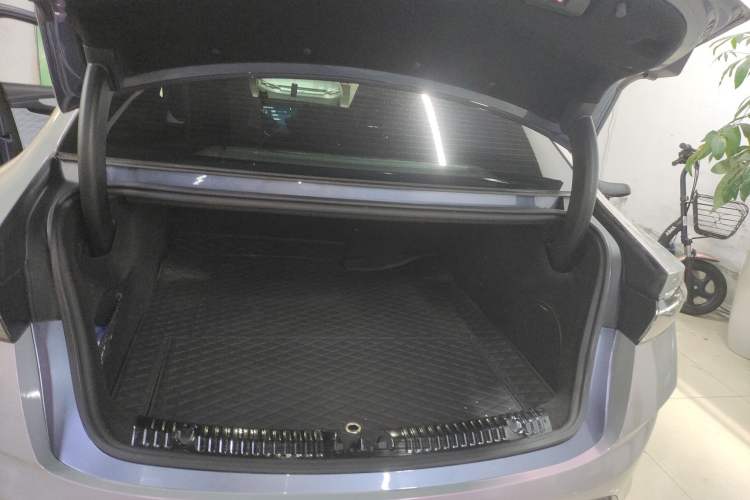 Used BYD Seal 2022 550 km Standard Range Rear-Wheel Drive Prestige Version
