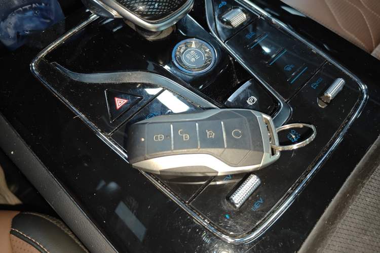 Used BYD Tang New Energy 2021 DM-i 112KM Prestige Model