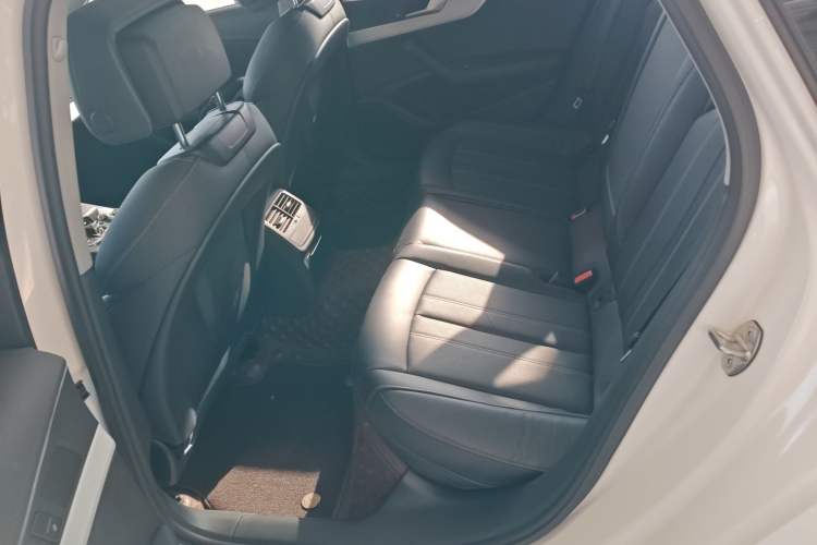 Used Audi A4L 2020 40 TFSI Fashion Dynamic Model
