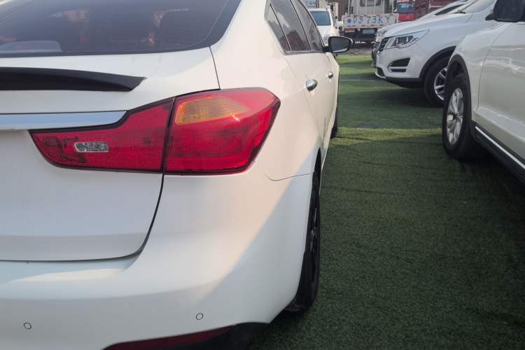 Used Kia K3 2015 1.6L Manual GLS
