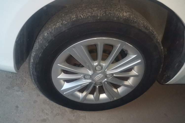 Used Geely Auto Diamond 2016 1.5L Manual Elite Edition