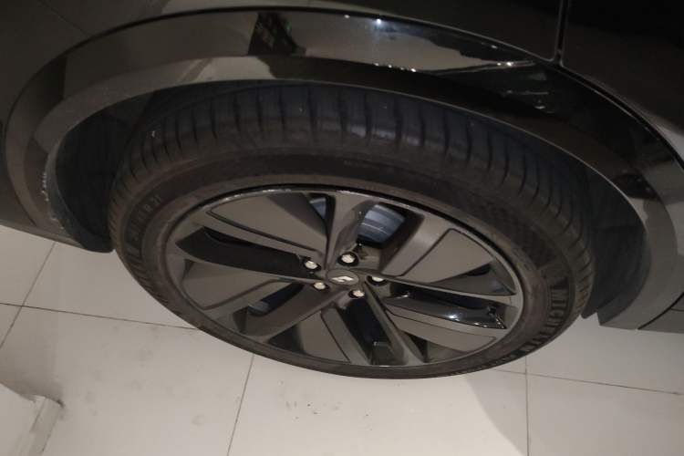 Used Li Auto L8 2023 Max model
