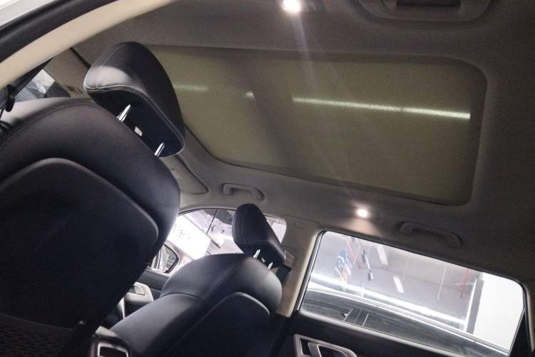 Used Geely Auto Emgrand X7 Sport 2018 1.8TD Automatic Two-Wheel Drive Smart Connect 4G Internet Edition