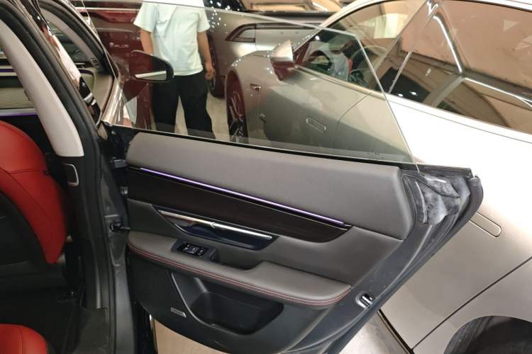 Used XPeng P7 2020 670E
