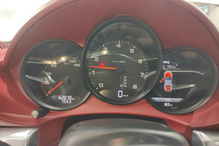 Used Porsche 718 2016 Cayman 2.0T
