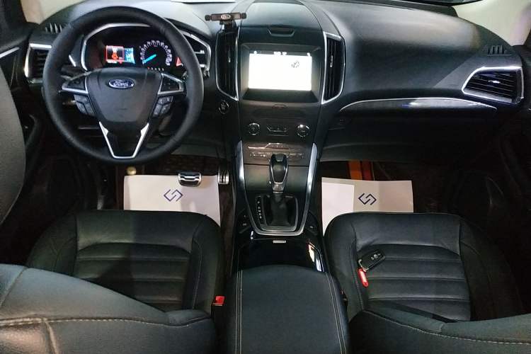 Used Ford Edge 2018 EcoBoost 245 Two-Wheel-Drive Titanium 7-Seater China V Standard
