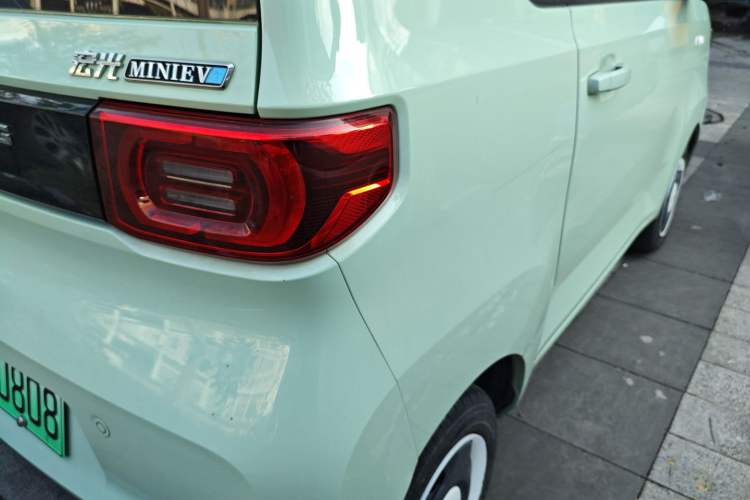 Used Wuling Hongguang MINIEV 2022 Macaron Premium Model – Lithium Iron Phosphate
