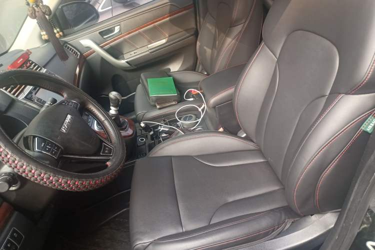 Used Haval H6 2015 Revised Version Sport Edition 1.5T Manual Transmission Two-Wheel Drive Elite Grade
