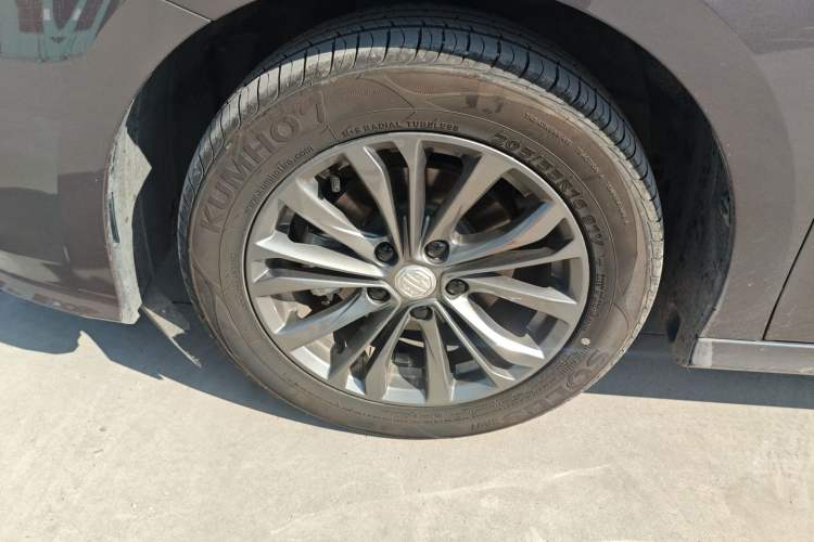 Used MG 5 2025 180 DVVT Global Luxury Edition
