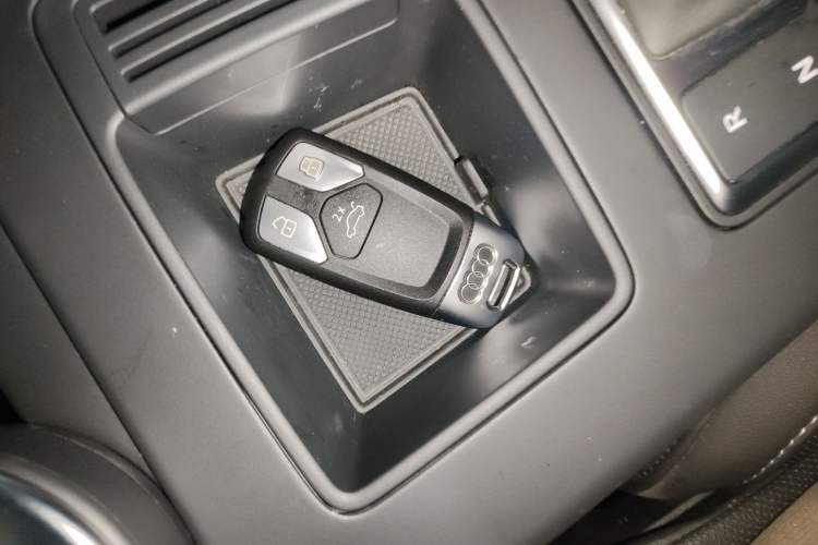 Used Audi A4L 2022 40 TFSI Fashion Dynamic Model