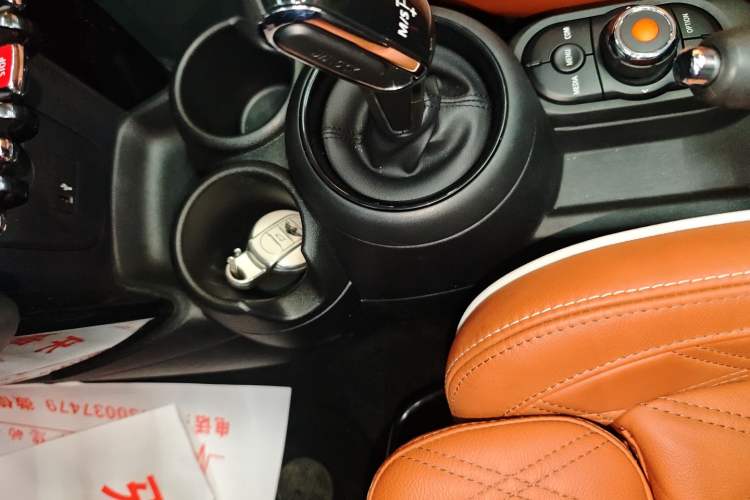 Used  MINI 2018 1.5T COOPER CABRIO Artist
