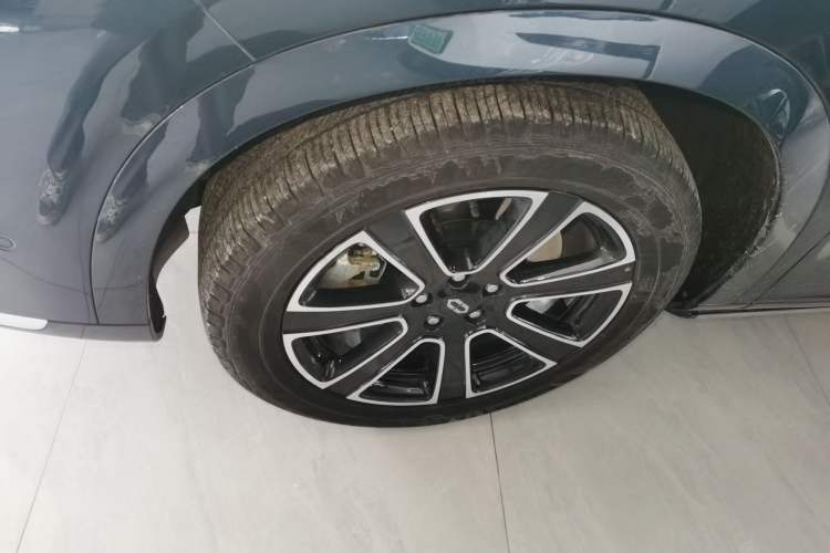 Used Hima AITO M7 2024 1.5T Intelligent Drive 4WD Ultra Version 5 Seats
