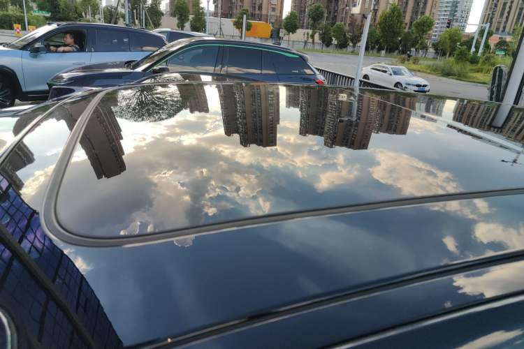 Used Nio ES8 2023 75 kWh Executive Edition
