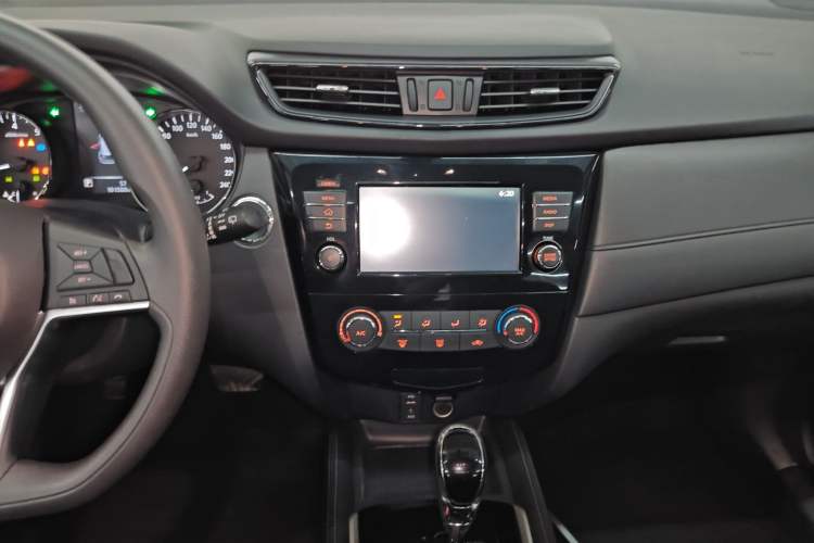 Used Nissan X-Trail 2017 2.0L CVT Comfort Edition 2WD
