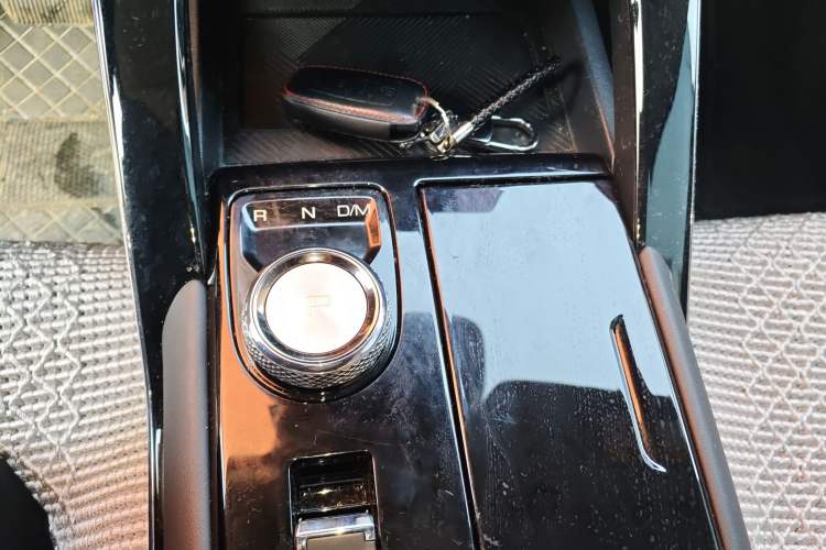 Used Haval H6 2024 1.5T Two-Wheel-Drive Classic Edition
