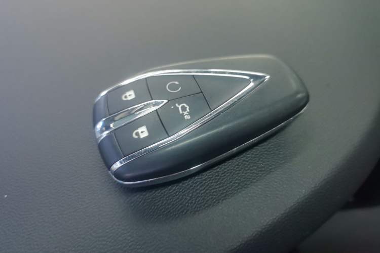 Used Changan X7 PLUS 2024 1.5T Automatic Luxury 7-Seater