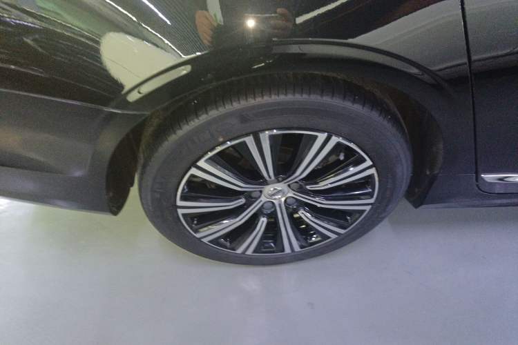 Used Volvo S90 2021 B5 Zhiyi Luxury Edition
