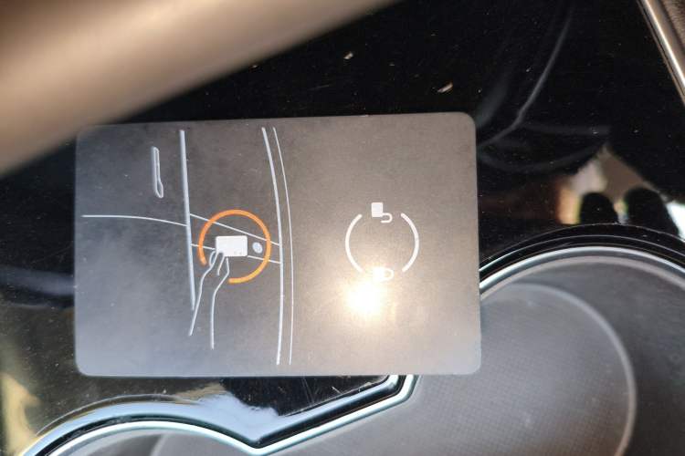 Used Tesla Model 3 2019 Long-Range Rear-Wheel-Drive Version
