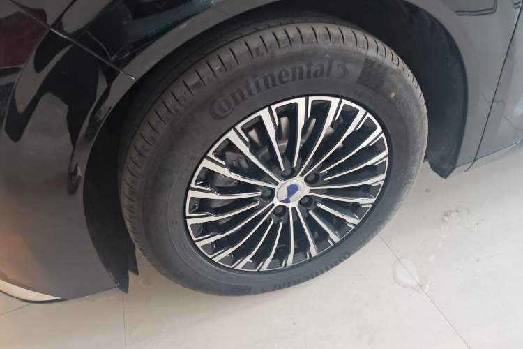 Used Denza D9 2024 DM-i 980 Four-Wheel Drive Prestige Model