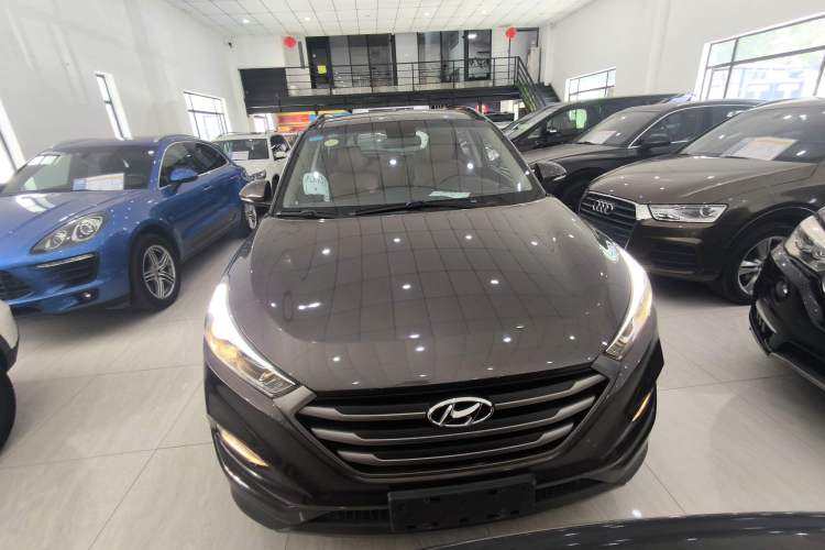 Used Hyundai Tucson 2015 1.6T Dual-Clutch Two-Wheel-Drive Leading Model
