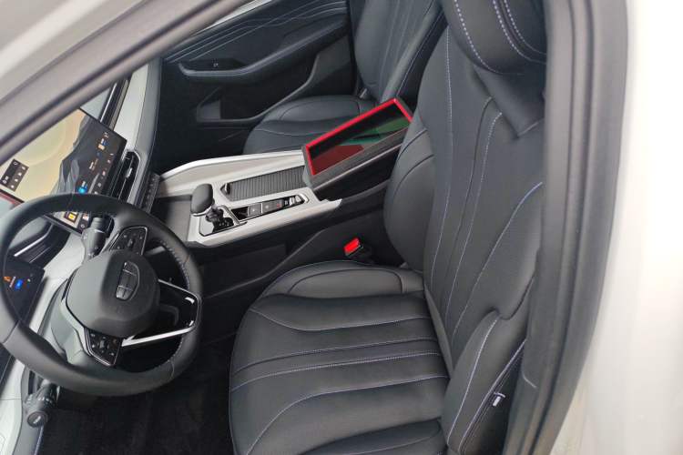 Used Geely Auto Preface 2025 Dongfang Yao 1.5TD Fuyao Edition
