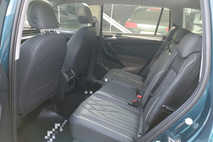 Used Volkswagen Tiguan L 2023 330TSI Automatic Two-Wheel Drive R-Line Enjoyment Edition
