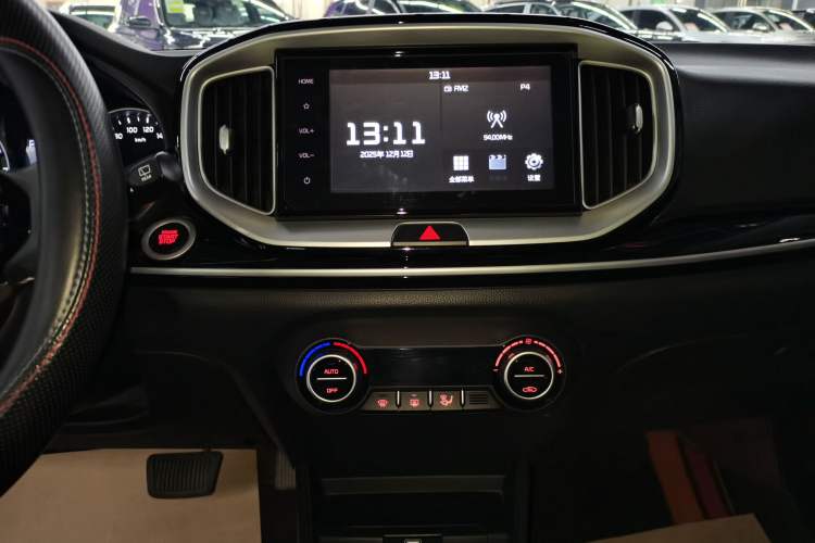 Used Kia kx1 Stonic 2021 1.4L CVT Sunroof Model
