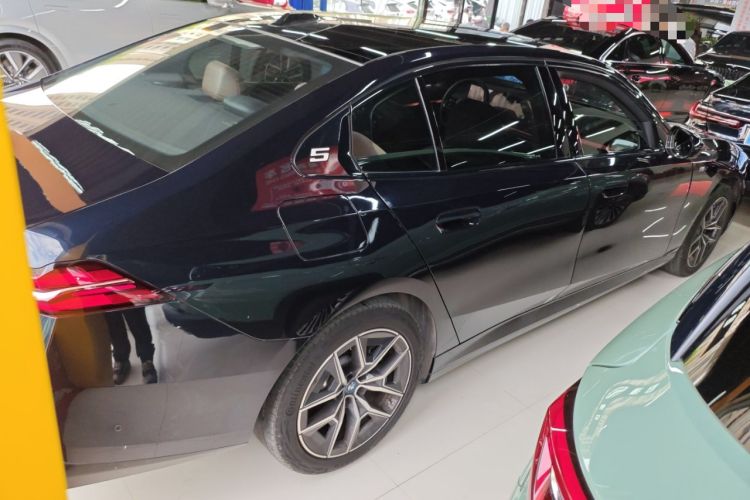 Used BMW i5 2024 eDrive 35L M Sport Package
