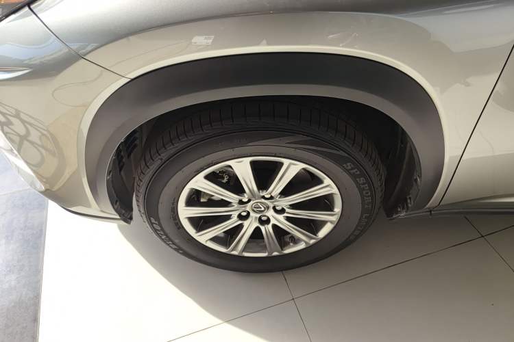 Used Lexus NX 2020 300h Front-Drive FENGSHANG Version China VI Standard
