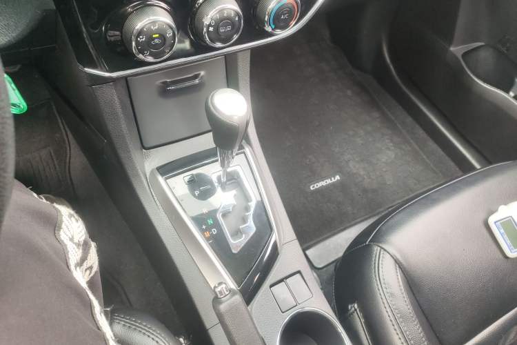 Used Toyota Corolla 2014 1.6L CVT GL
