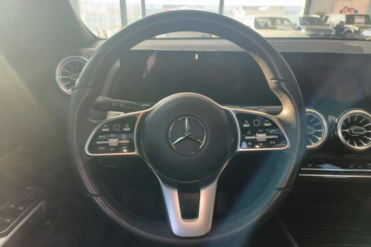 Used Mercedes-Benz GLB 2023 GLB 220 Fashion Model
