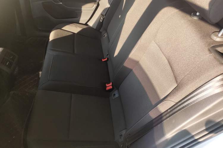 Used Volkswagen Golf 2020 Zhiai Edition 200TSI DSG Comfortable & Ambitious Version
