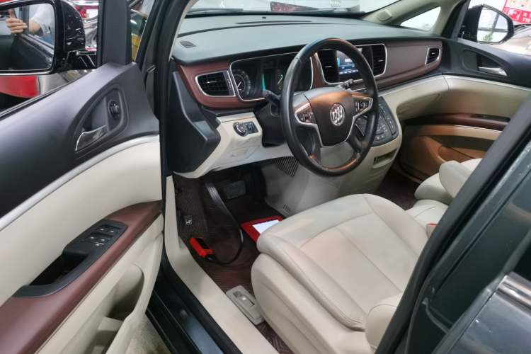 Used Buick GL8 2018 28T Luxury Model China VI Standard