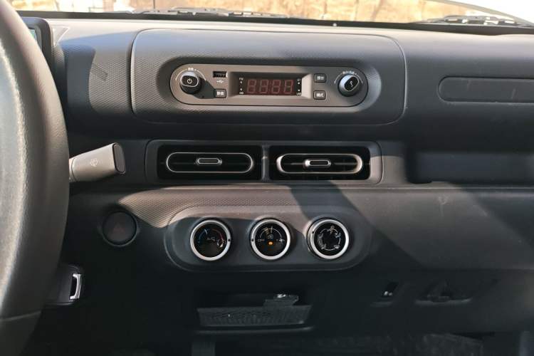 Used Wuling Zhiguang New Energy 2025 Comfort Model