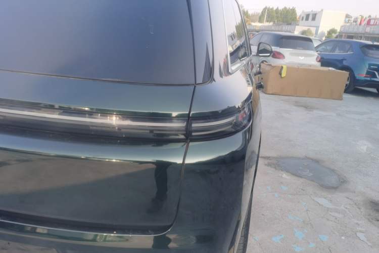 Used Li Auto L8 2023 Pro Model
