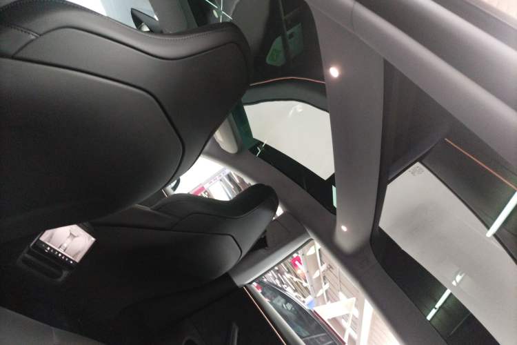 Used Tesla Model 3 2024 High-Performance All-Wheel-Drive Version
