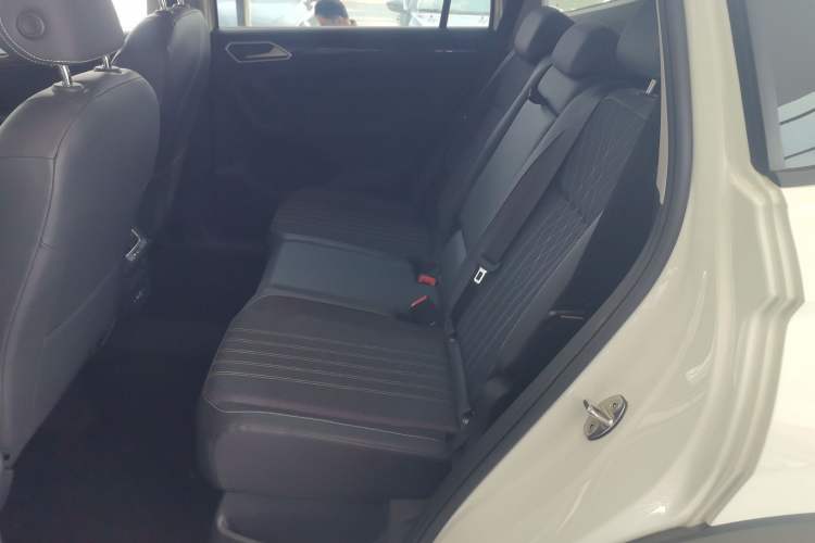 Used Volkswagen Tiguan L 2022 330TSI Automatic Two-Wheel Drive Comfort Edition
