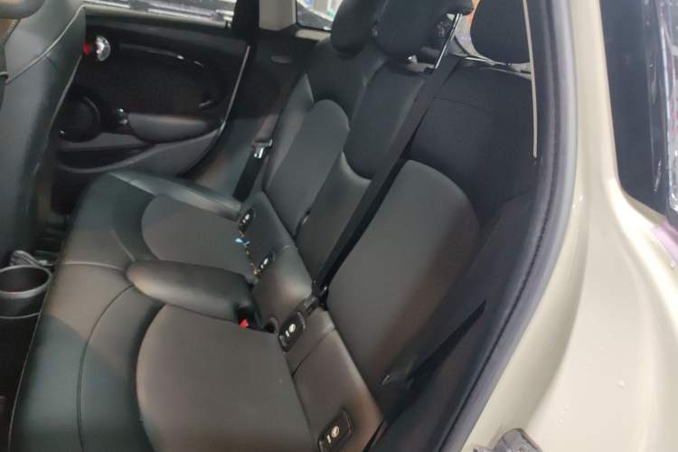 Used MINI MINI 2019 1.5T COOPER Classic Edition Five-Door Version