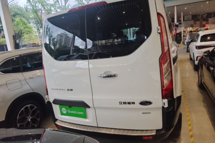 Used Ford Transit 2017 2.0T Gasoline Automatic Multi-Function Commercial Vehicle Short Wheelbase Low Roof China V Standard
