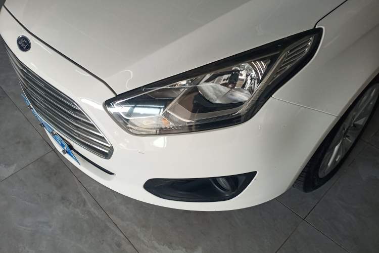 Used Ford Escort 2017 Happiness Edition 1.5L Automatic Fashion Version
