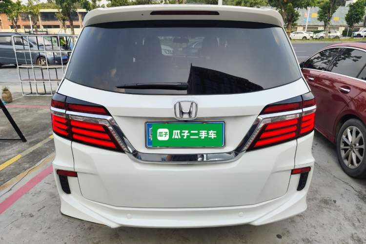 Used Honda Elysion 2016 2.4L Luxury Edition
