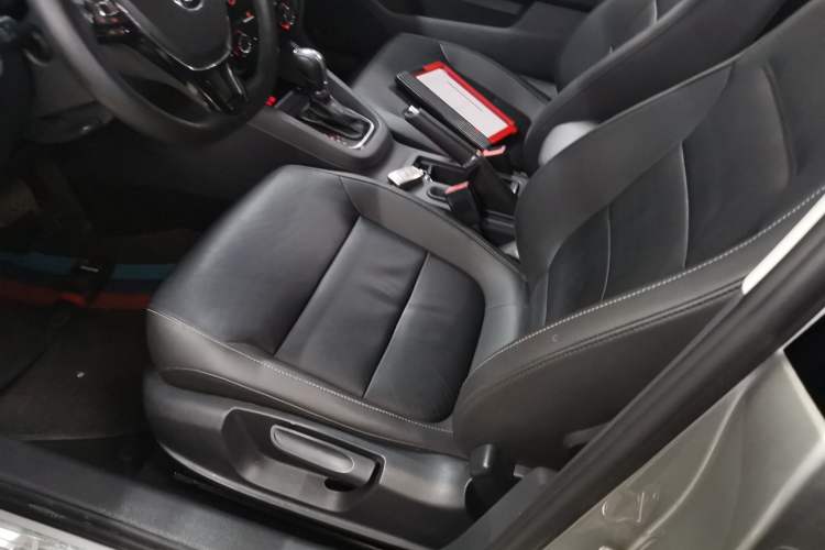 Used Volkswagen Sagitar 2017 1.6L Automatic Comfort Model
