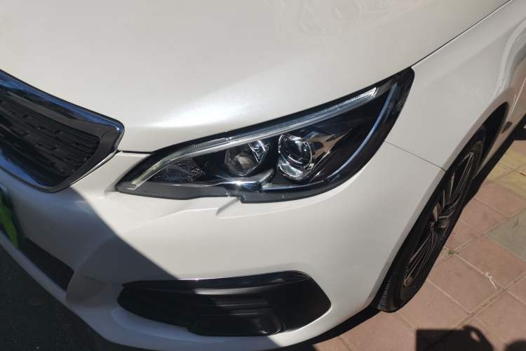 Used Peugeot 308 2018 1.6L Automatic Luxury Edition
