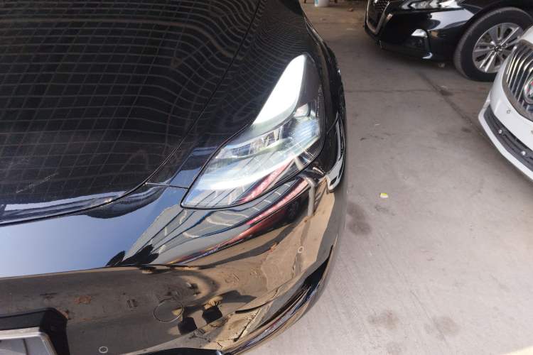 Used Tesla Model Y 2023 Rear-Wheel-Drive Version
