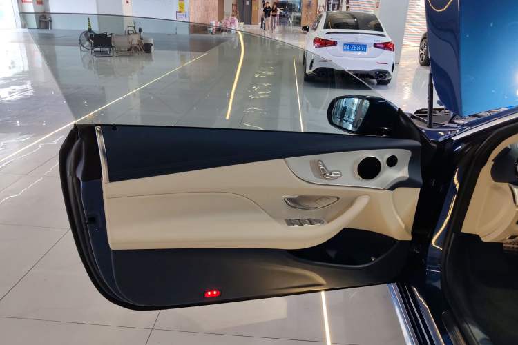 Used Mercedes-Benz E-Class 2021 Facelift E 260 Coupe
