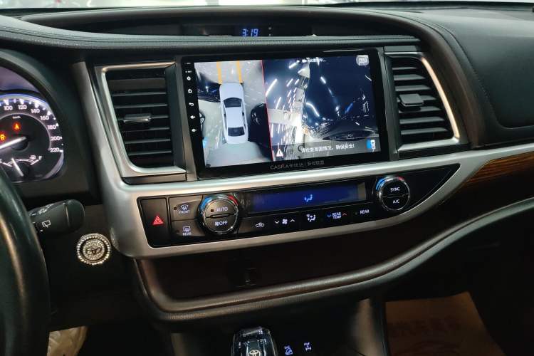 Used Toyota Highlander 2015 2.0T Four-Wheel Drive Luxury Edition 7-Seater
