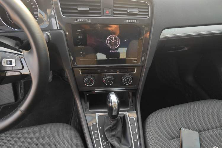 Used Volkswagen Golf 2018 230TSI Automatic Comfort Model