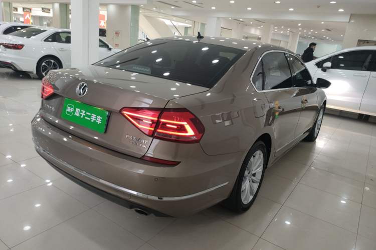 Used Volkswagen Passat 2017 330TSI DSG Luxury Edition
