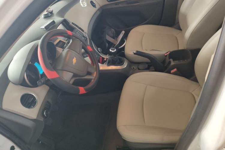 Used Chevrolet Cruze 2015 1.5L Classic SL MT
