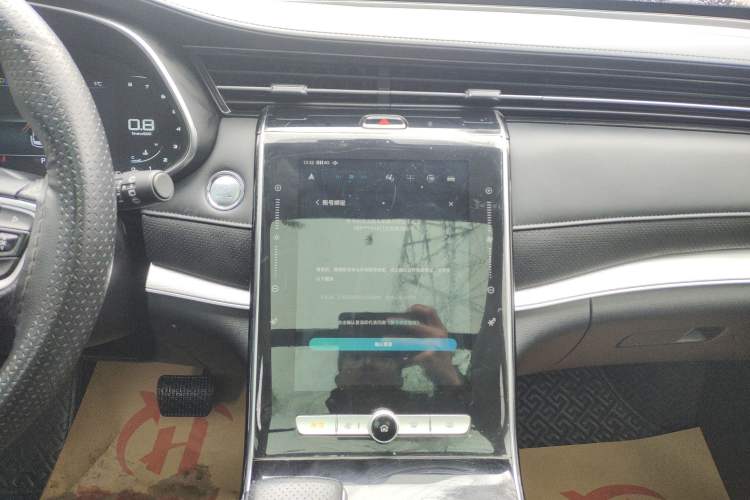 Used Roewe RX5 MAX 2019 300TGI Automatic Smart Cabin Luxury Edition
